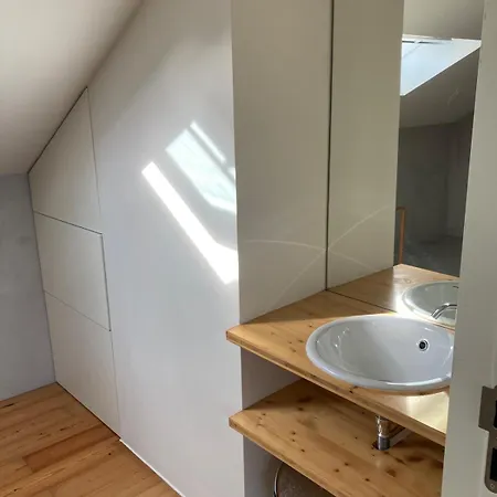 Apartment Sunny In *